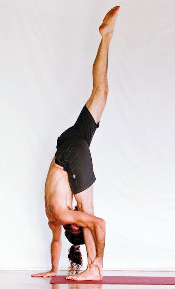 Noah Mckenna Yoga Teacher Eka Padasana